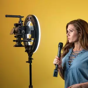 آموزش استفاده از رینگ لایت برای فیلمبرداری